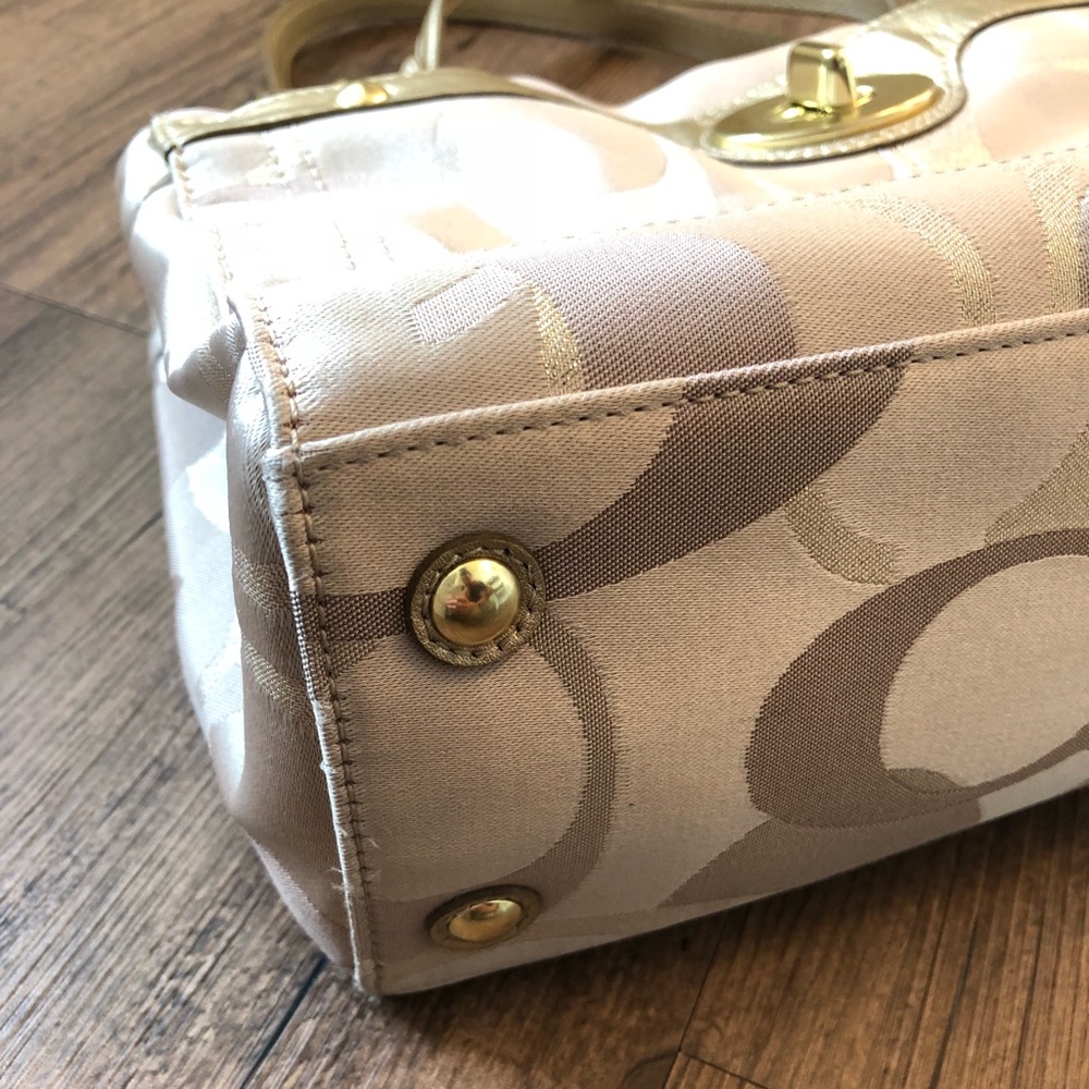 🆕 Coach Carryall Bag - Picture 2 of 5